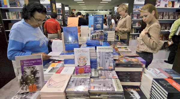 Convoca la FIL de Guadalajara Premio Nacional “Fernando Benítez”