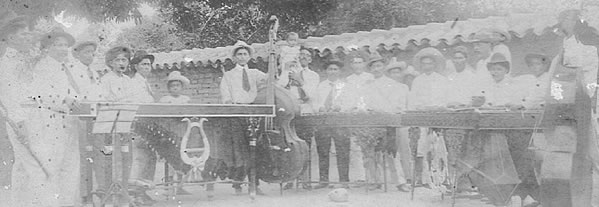 Semblanza de los hermanos Marin, marimbistas de la orquesta tipica